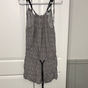 Old Navy Monochrome Diamond Print Romper